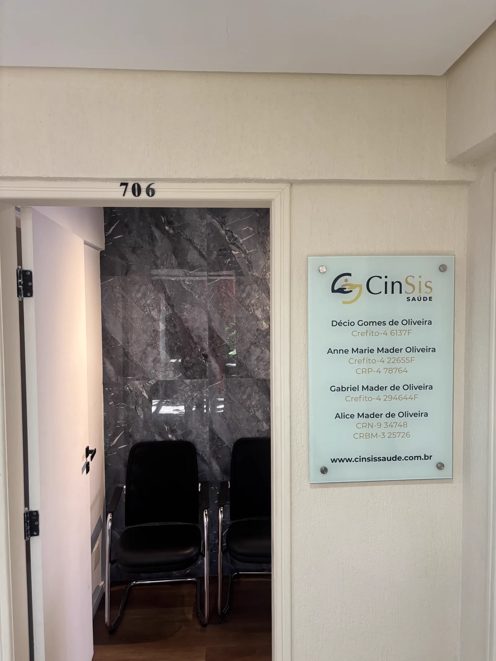 Entrada da CinSis Saúde, sala 706